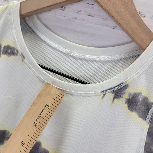 Lululemon Women's Size 6 Align Waist-Length Tank Top Transverse Yellow Multi - Picture 9 of 13